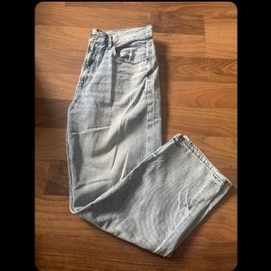 American eagle 90’s boyfriend jeans